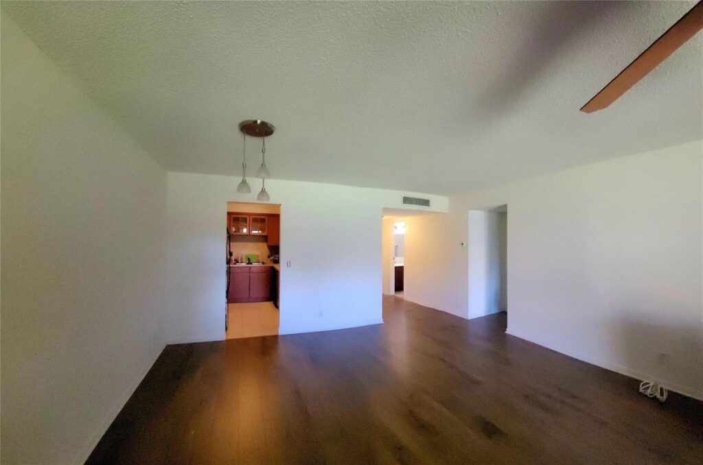 6260 S Falls Circle Drive # 206, Lauderhill FL 33319
