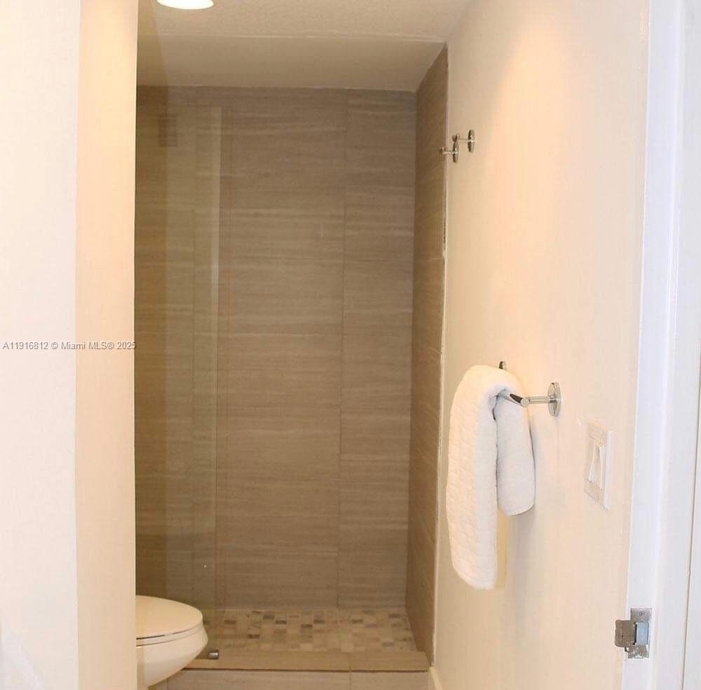 4001 S Ocean Dr # 2H, Hollywood FL 33019