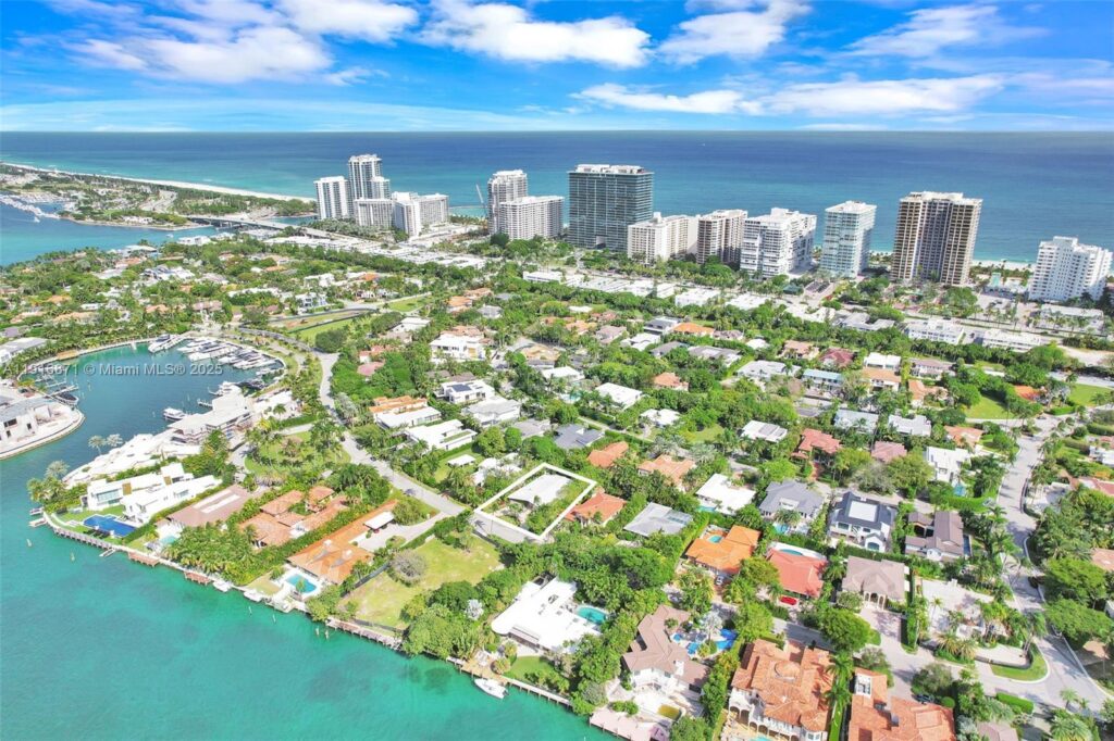 145 Bal Bay Dr, Bal Harbour FL 33154