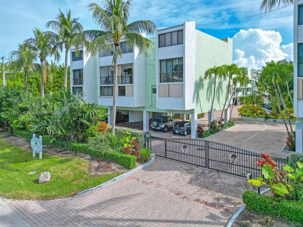 87465 Old Hwy 215 Hwy # 215, Plantation Key FL 33036