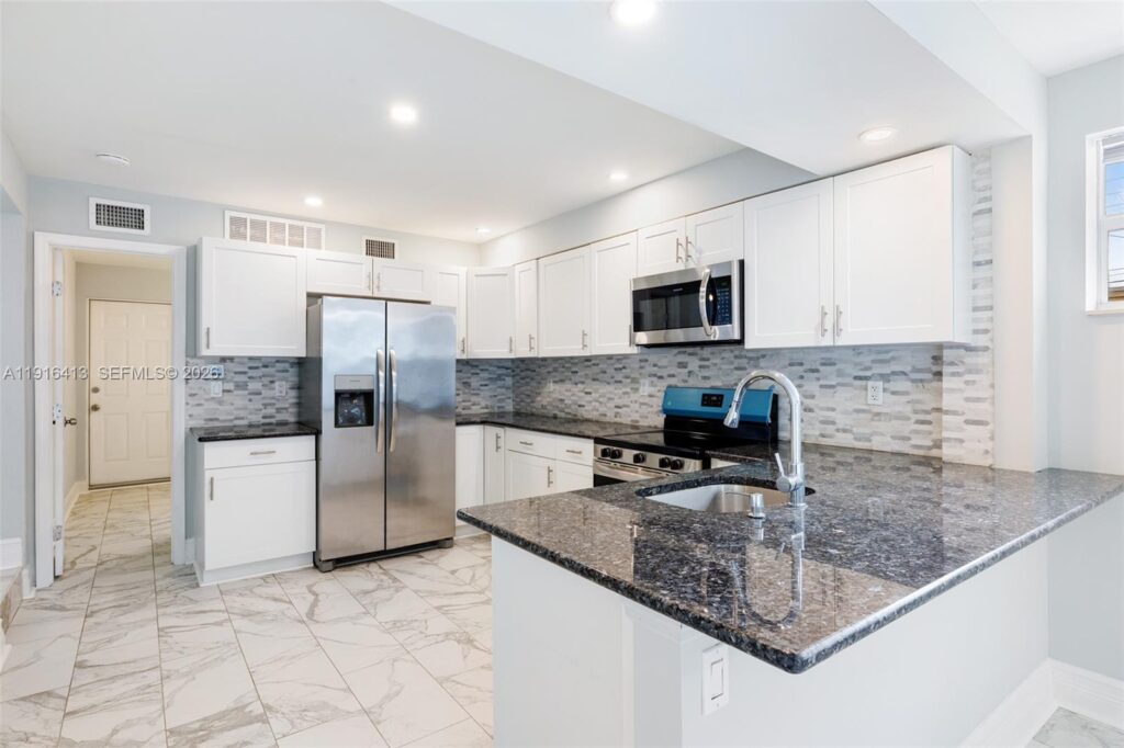 112 Milton St # 112, Lantana FL 33462