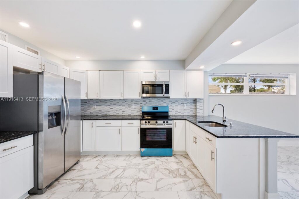 112 Milton St # 112, Lantana FL 33462