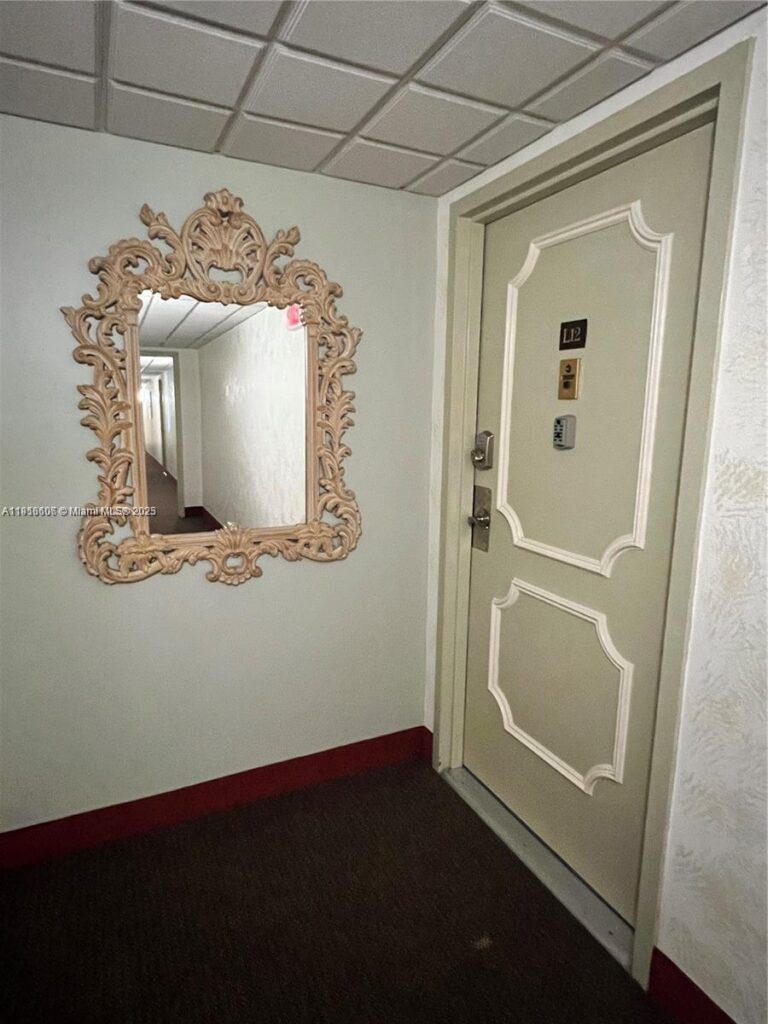 1300 Saint Charles Pl # L12, Pembroke Pines FL 33026