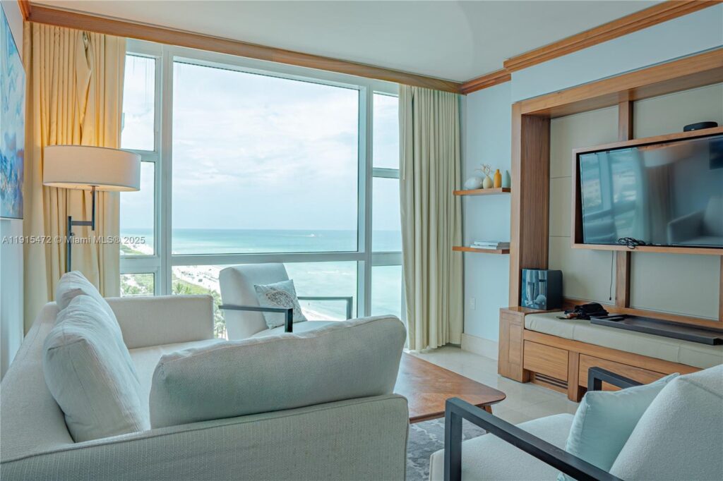 6801 Collins Ave # 1002, Miami Beach FL 33141