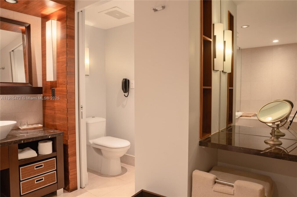 6801 Collins Ave # 1002, Miami Beach FL 33141