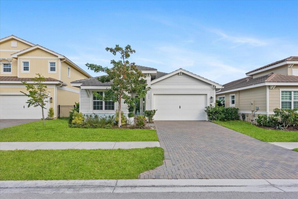 1346 Harvester Crossing, Loxahatchee FL 33470