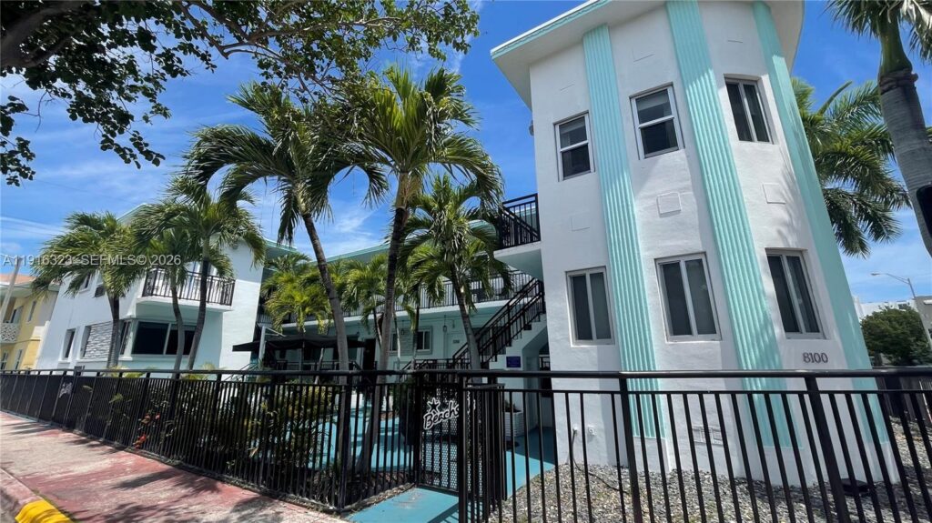 8100 Harding Ave # 513, Miami Beach FL 33141