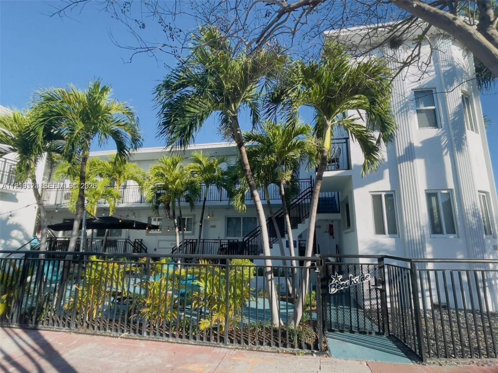 8100 Harding Ave # 513, Miami Beach FL 33141