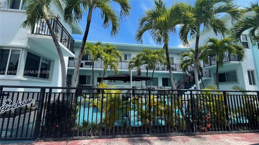 8100 Harding Ave # 513, Miami Beach FL 33141