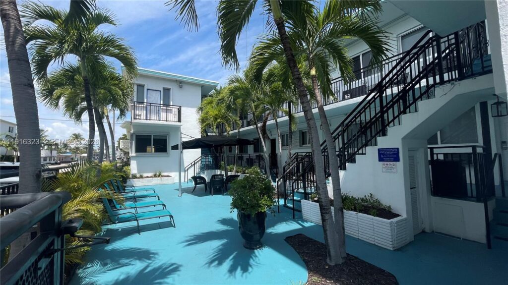 8100 Harding Ave # 513, Miami Beach FL 33141