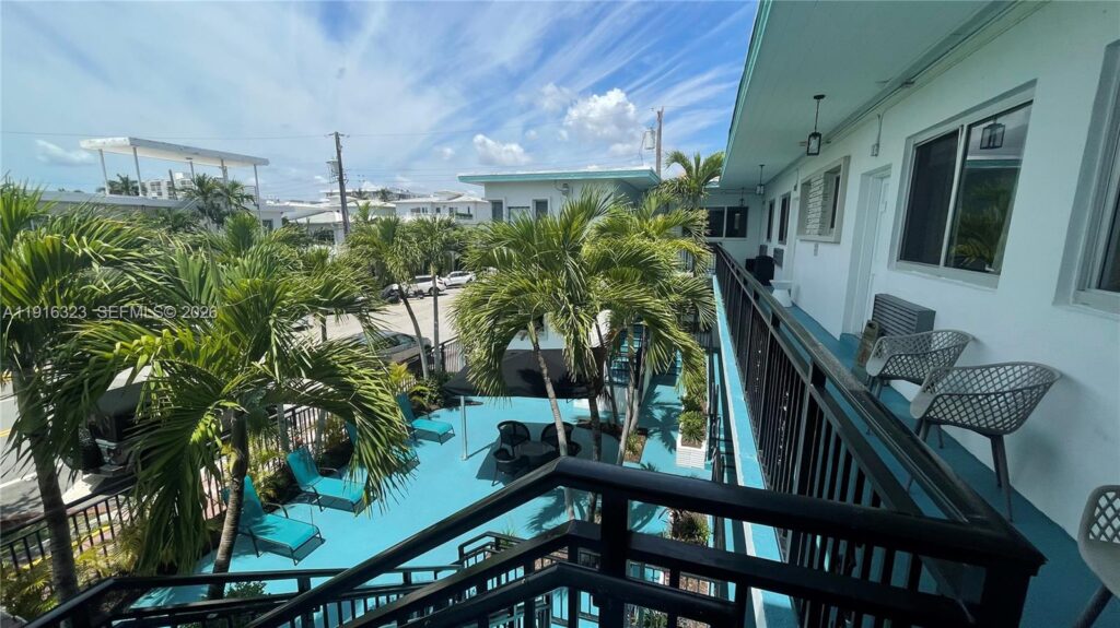 8100 Harding Ave # 513, Miami Beach FL 33141