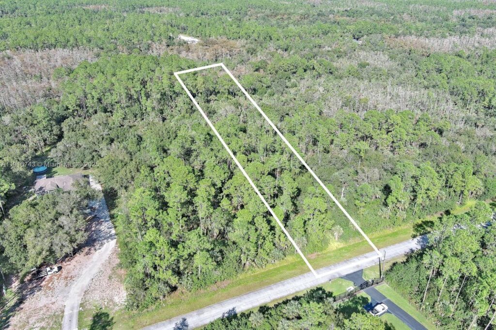 4669 32nd Ave SE, Naples FL 34117