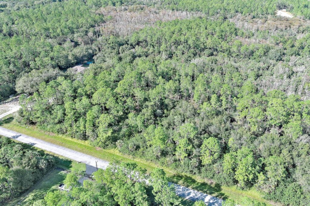 4669 32nd Ave SE, Naples FL 34117