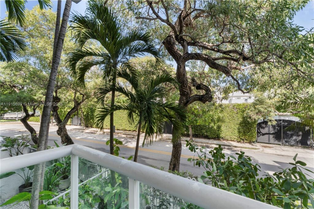 1853 Jefferson Ave # 6, Miami Beach FL 33139
