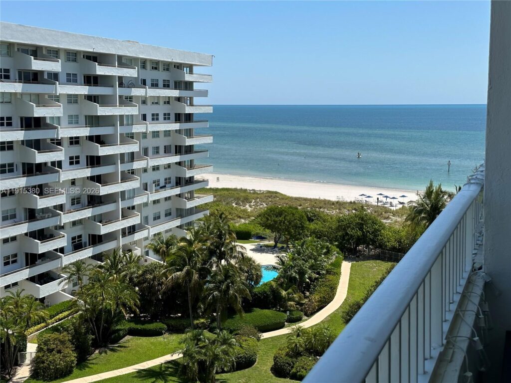 199 Ocean Lane Dr # 1004, Key Biscayne FL 33149