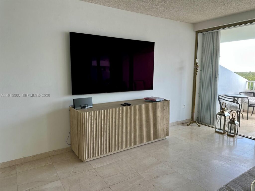 199 Ocean Lane Dr # 1004, Key Biscayne FL 33149