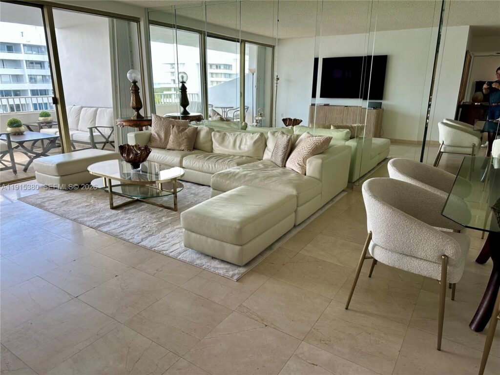 199 Ocean Lane Dr # 1004, Key Biscayne FL 33149