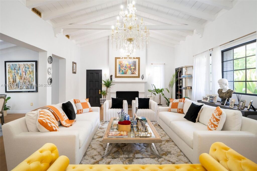 5149 Alton Rd, Miami Beach FL 33140