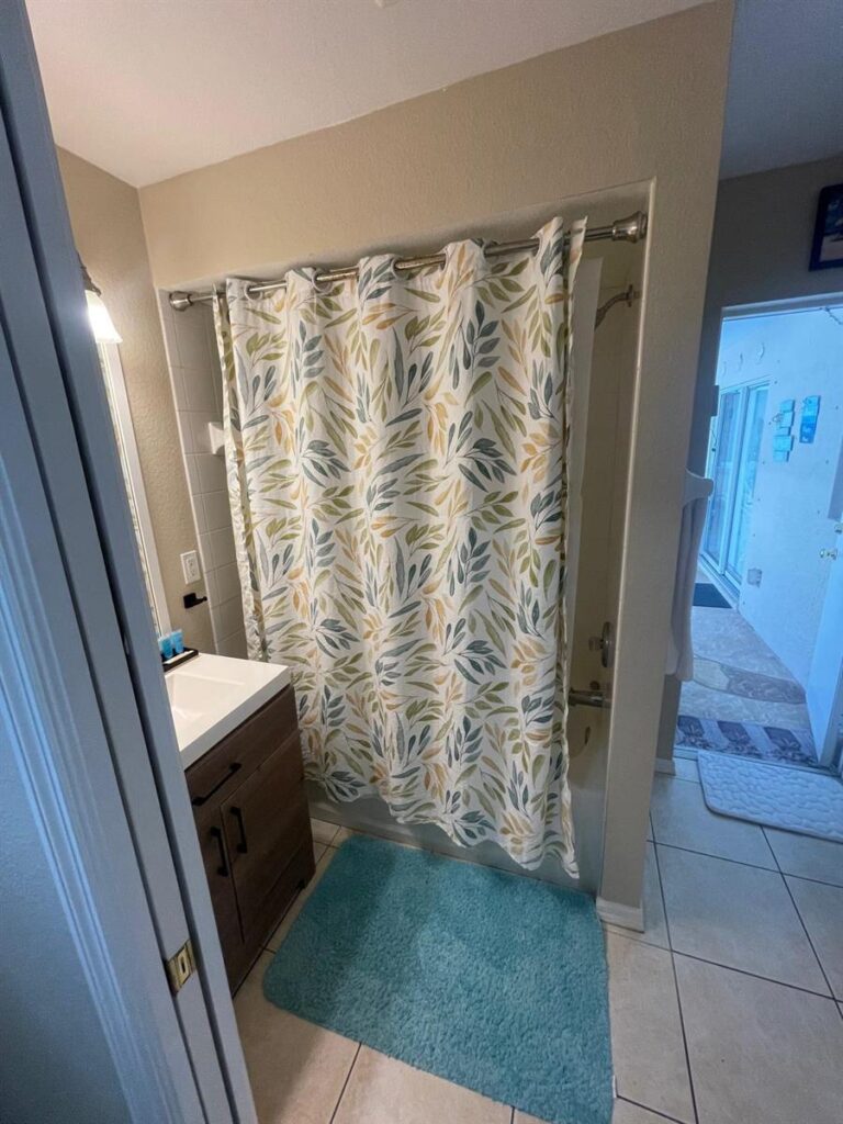 2043 NW 6th Terrace, Cape Coral FL 33993