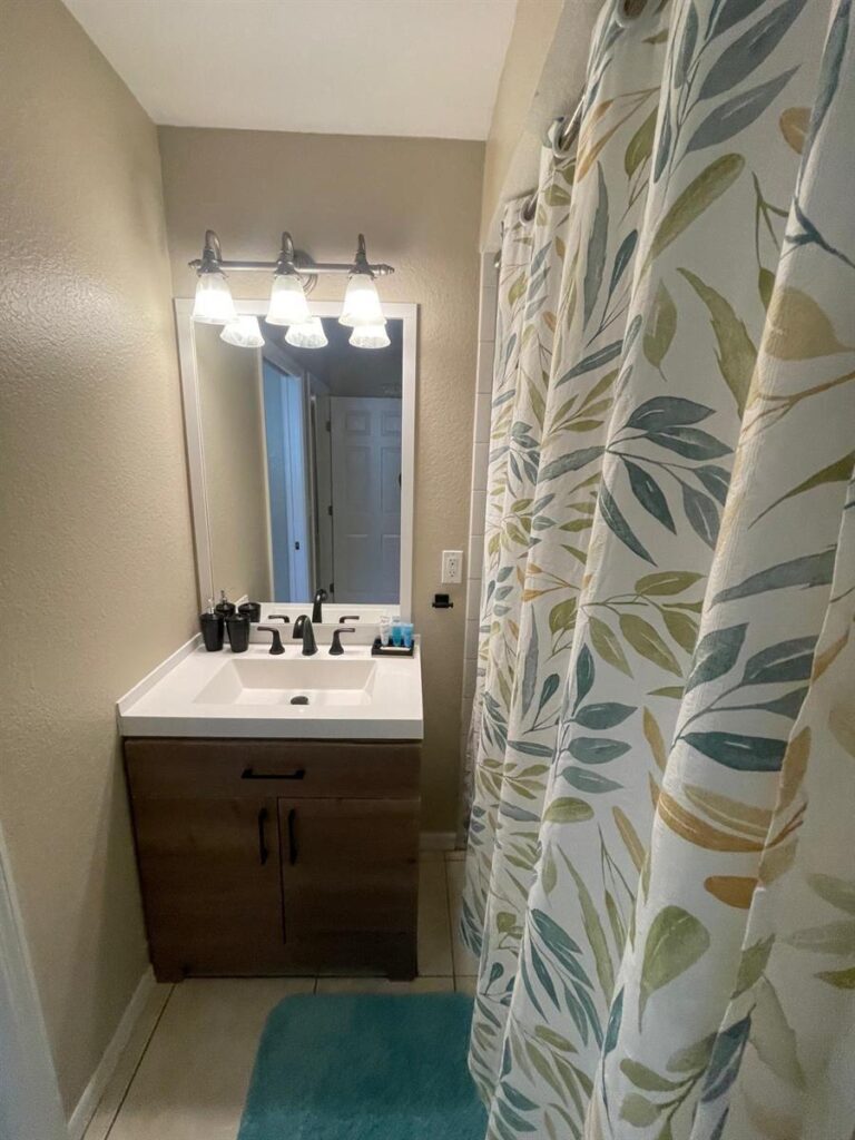 2043 NW 6th Terrace, Cape Coral FL 33993