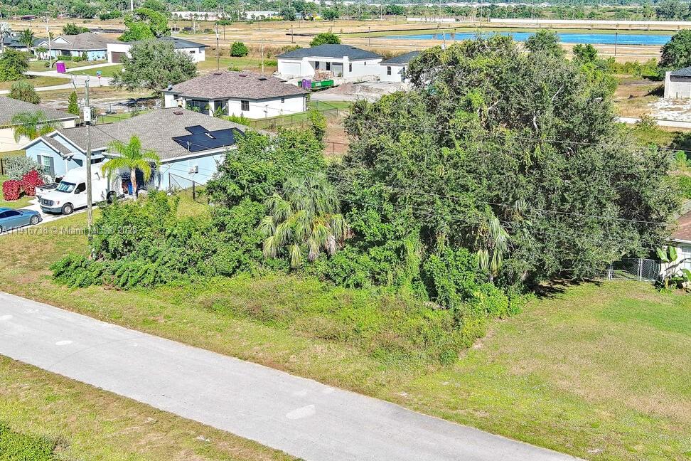 341 Ranchito Ave, Lehigh Acres FL 33974