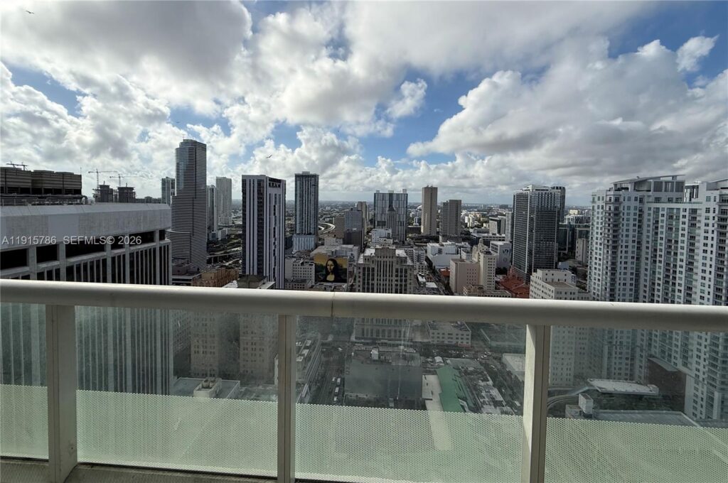 50 Biscayne Blvd # 3911, Miami FL 33132