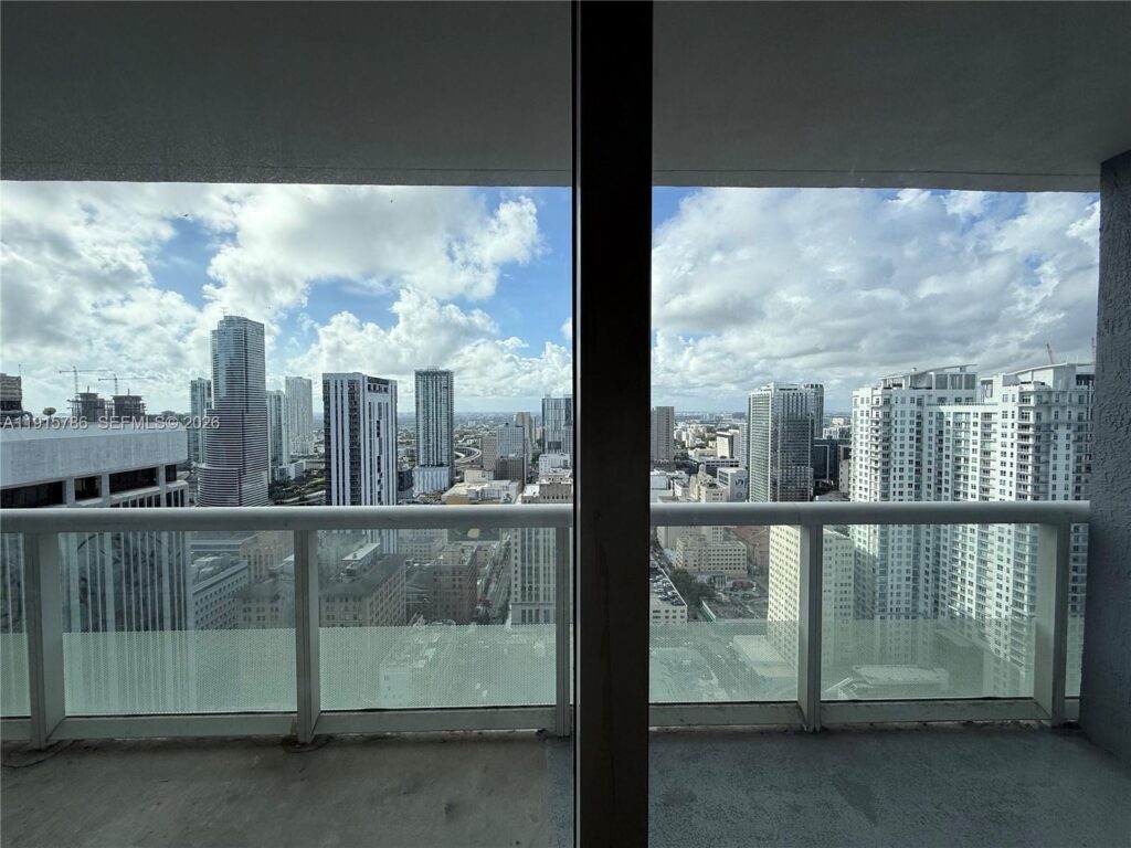 50 Biscayne Blvd # 3911, Miami FL 33132