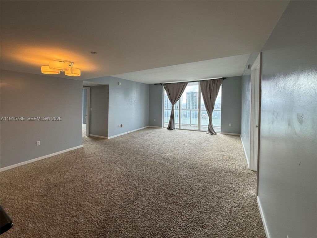 50 Biscayne Blvd # 3911, Miami FL 33132