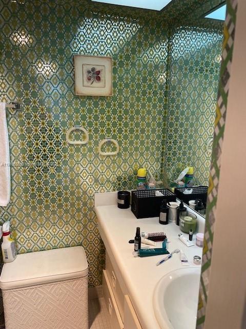 301 174th St # 1605, Sunny Isles Beach FL 33160