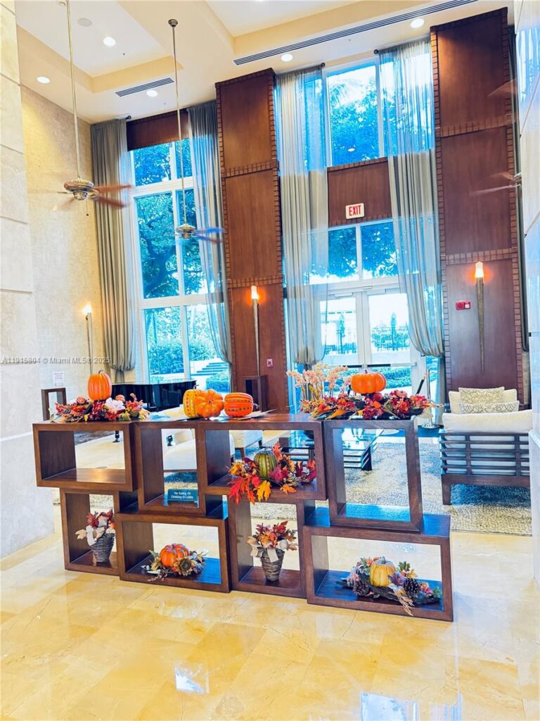 19501 W Country Club Dr # 2310, Aventura FL 33180