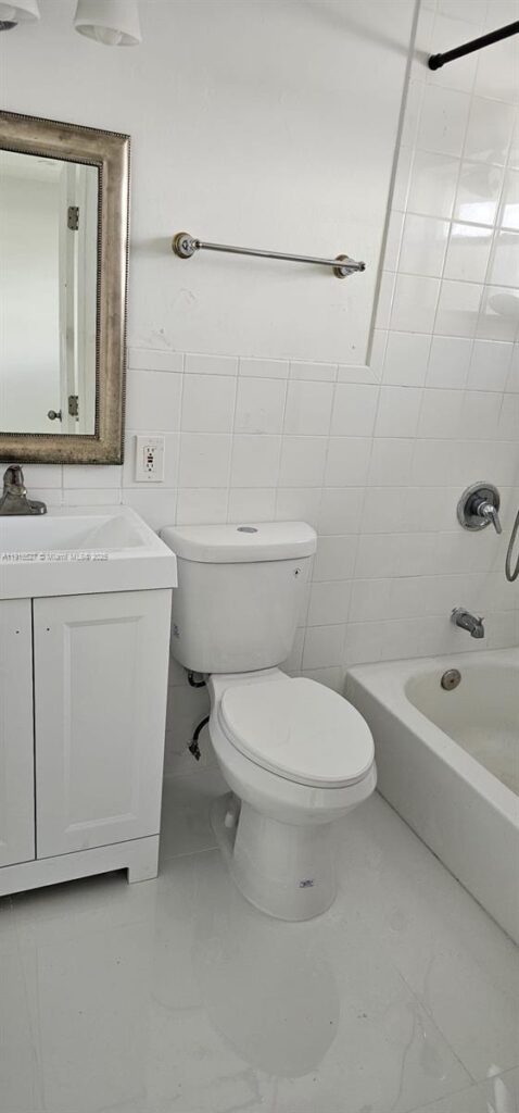 9375 SW 40th Ter # 203, Miami FL 33165