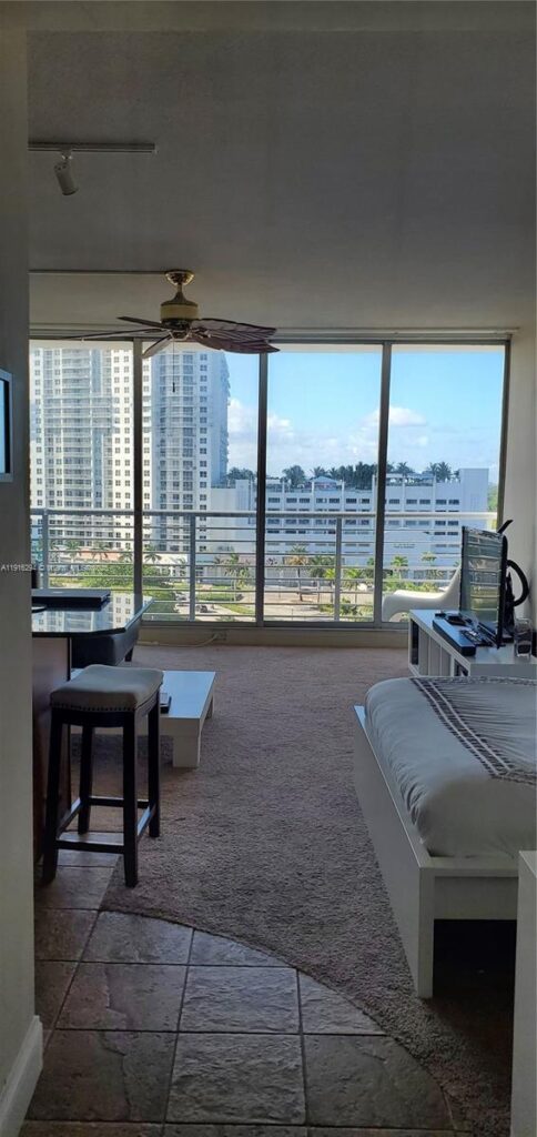 1720 Harrison St # 10G, Hollywood FL 33020