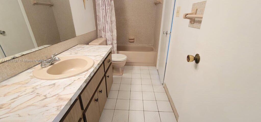 4880 NW 22nd St # 301, Lauderhill FL 33313