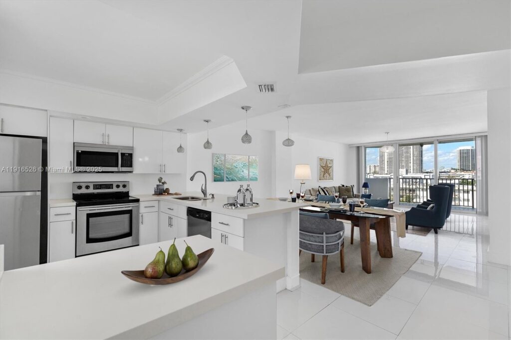 3703 NE 166th St # 808, North Miami Beach FL 33160