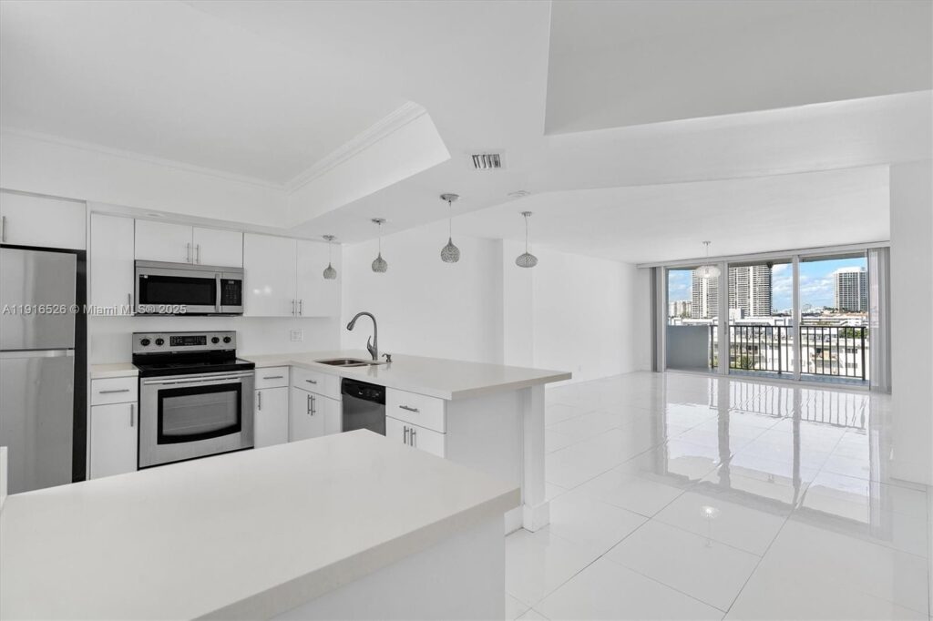 3703 NE 166th St # 808, North Miami Beach FL 33160