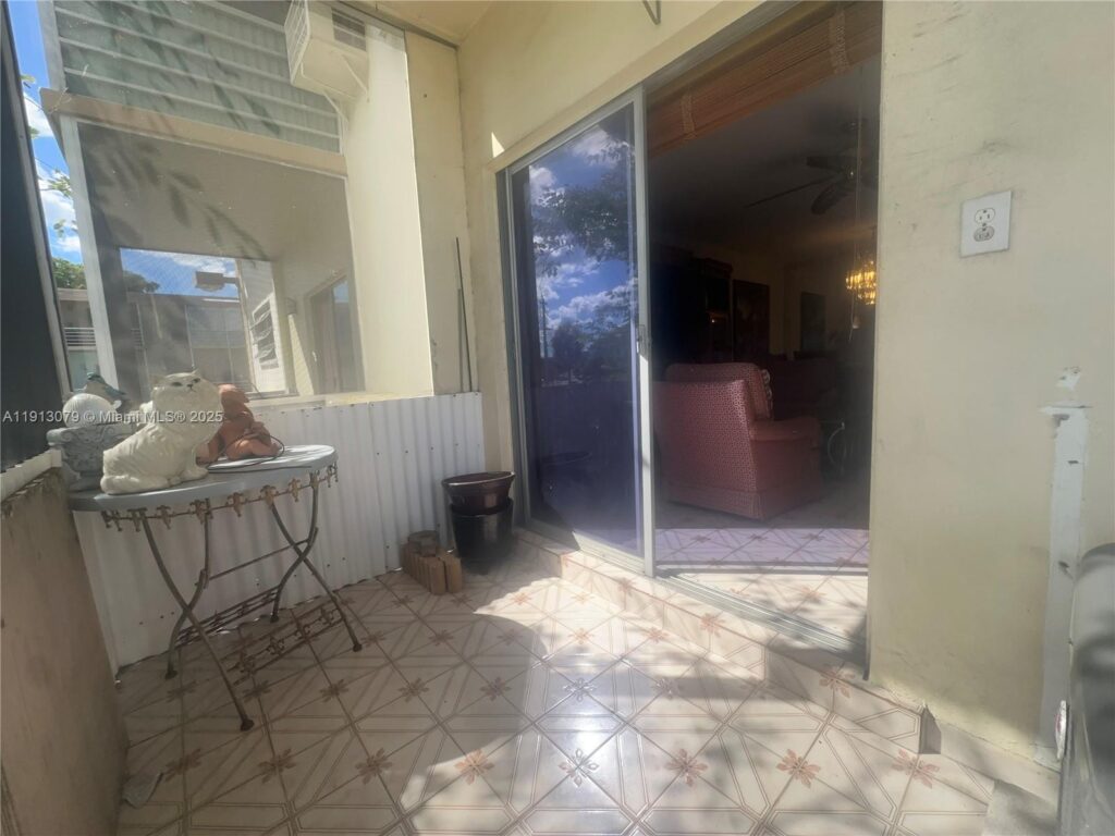 16790 NE 14th Ave # 202, Miami FL 33162