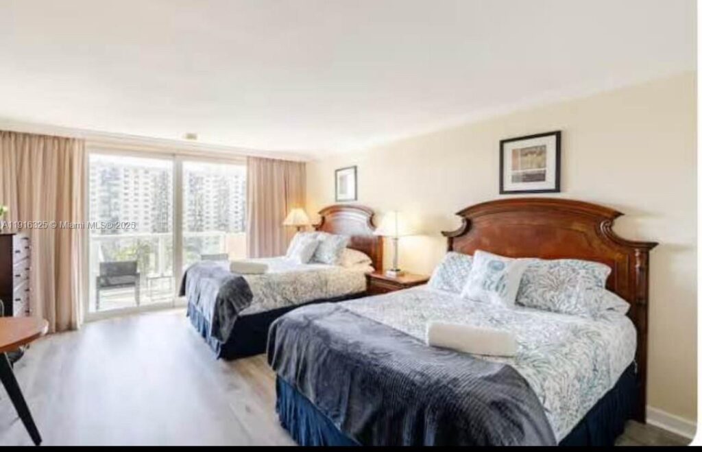 19201 Collins Ave # 733, Sunny Isles Beach FL 33160