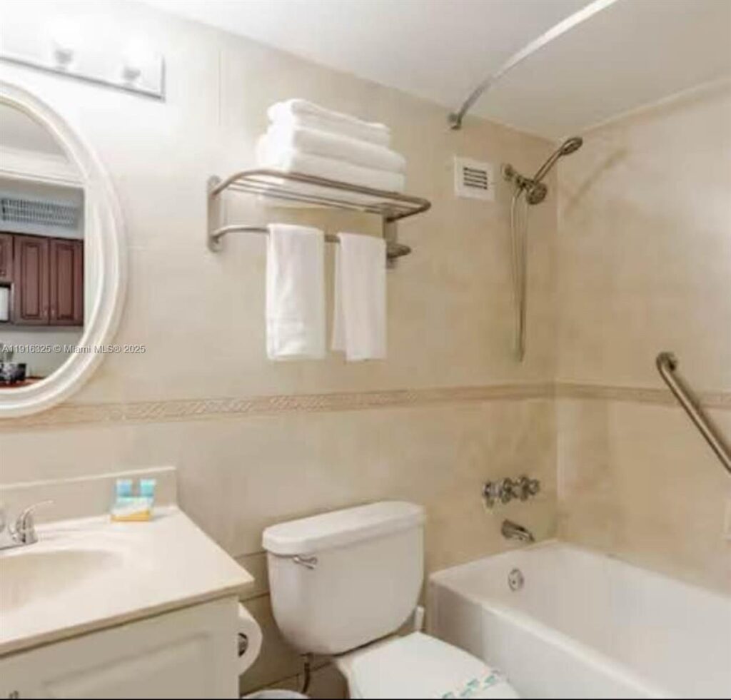 19201 Collins Ave # 733, Sunny Isles Beach FL 33160