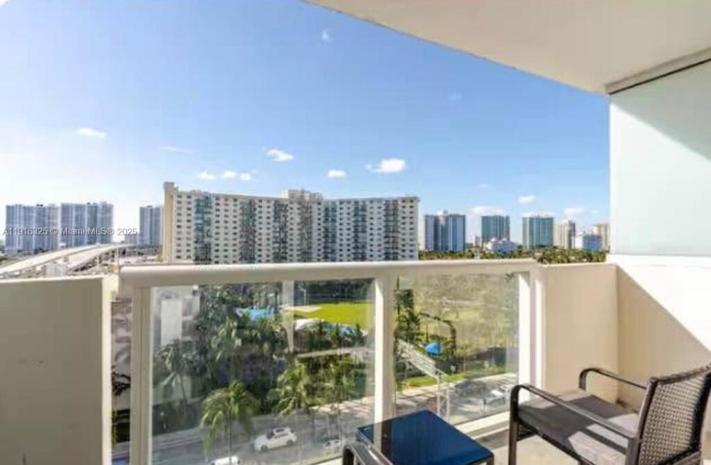 19201 Collins Ave # 733, Sunny Isles Beach FL 33160