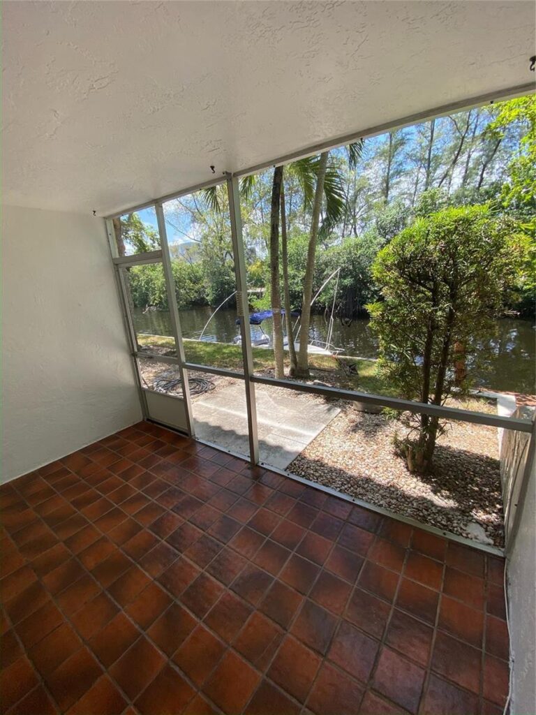 1400 NE 57th Street # 104, Fort Lauderdale FL 33334