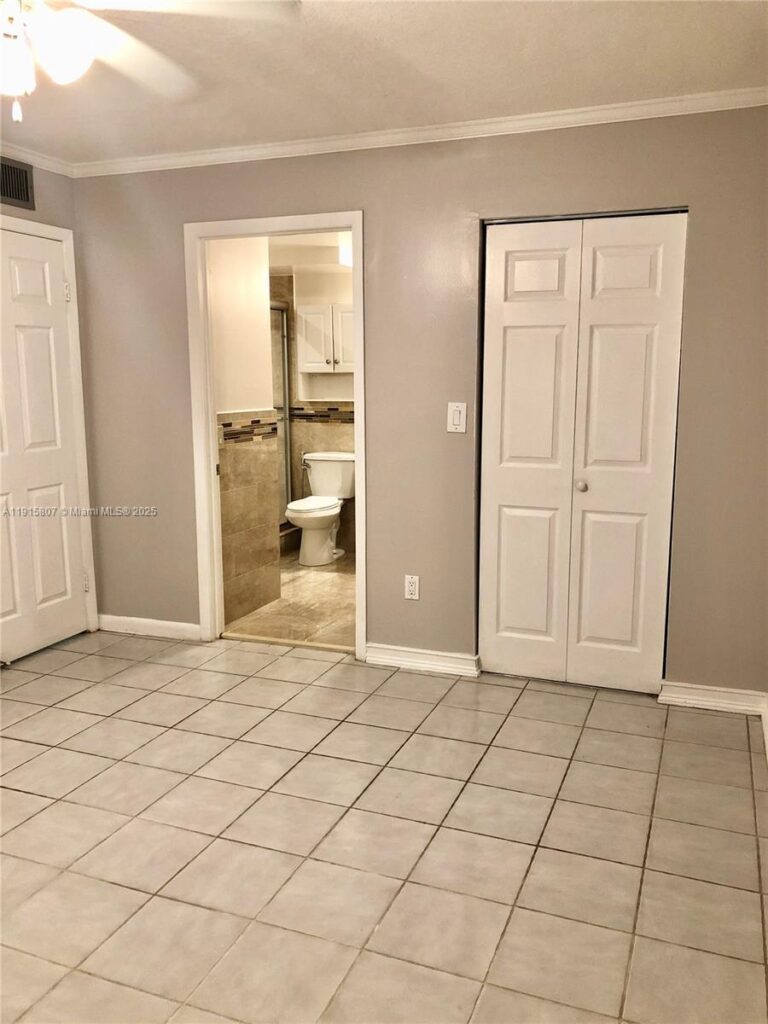 9753 W Mcnab Rd # 112, Tamarac FL 33321