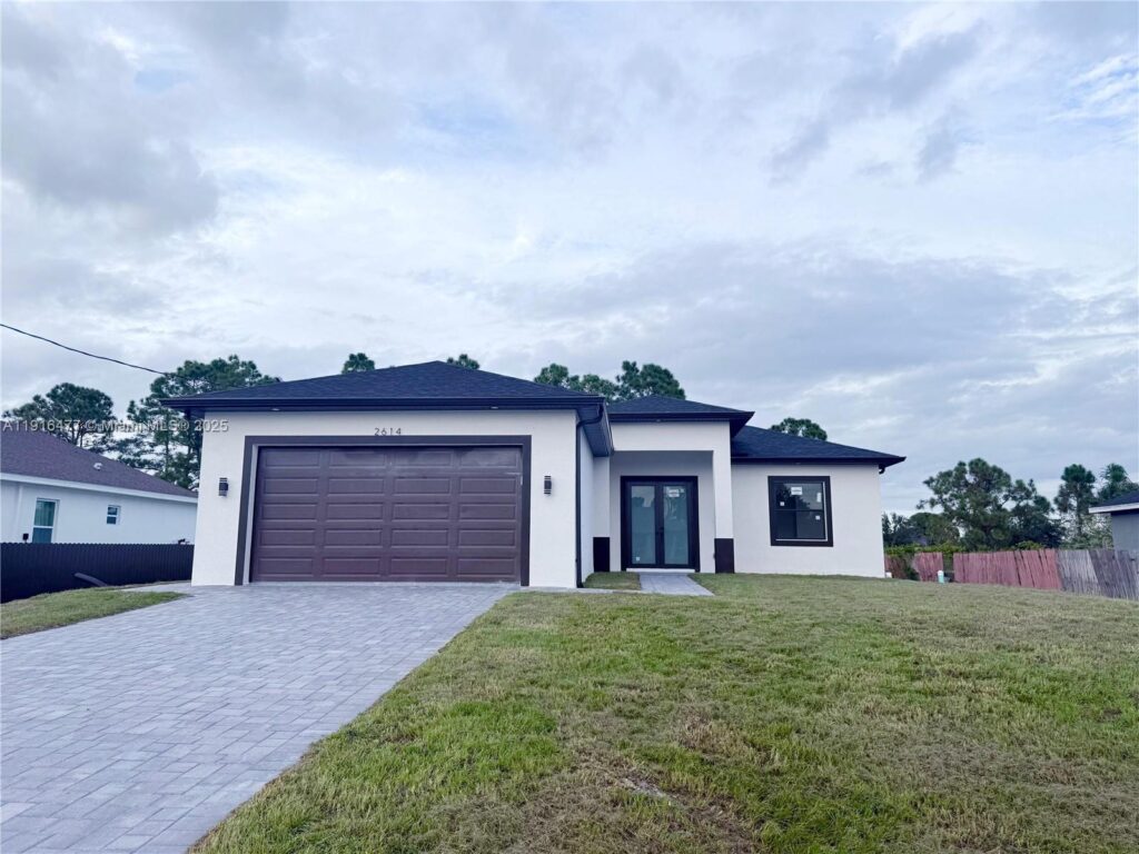 2614 45 Street W, Lehigh Acres FL 33971