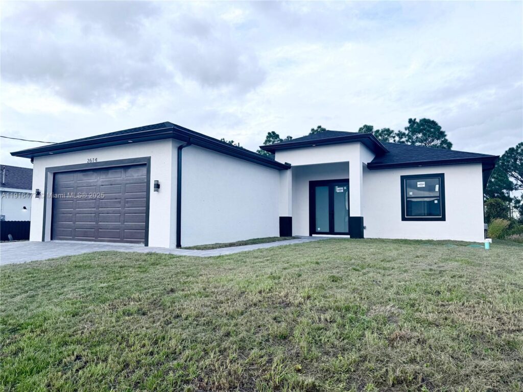 2614 45 Street W, Lehigh Acres FL 33971
