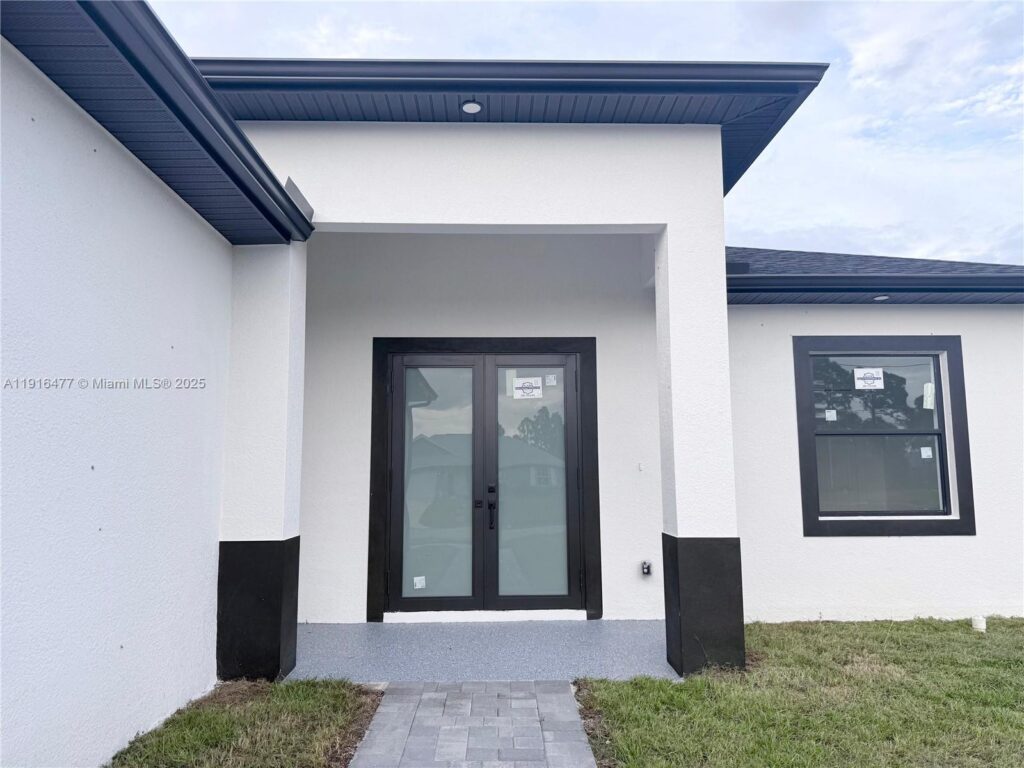 2614 45 Street W, Lehigh Acres FL 33971