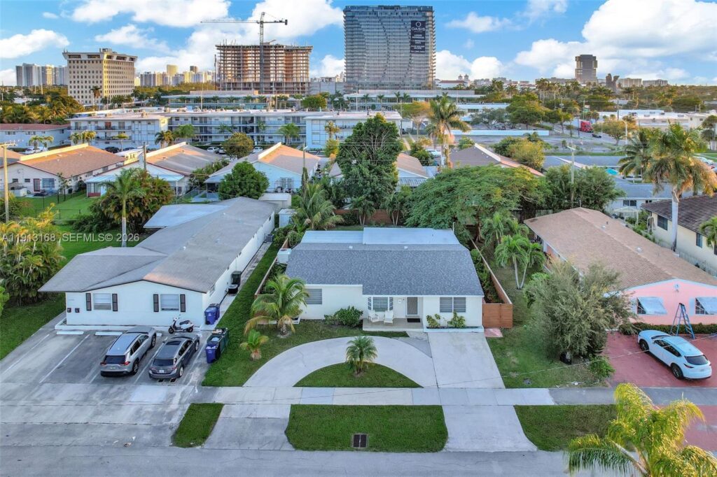 1012 NE 2nd Street, Hallandale Beach FL 33009