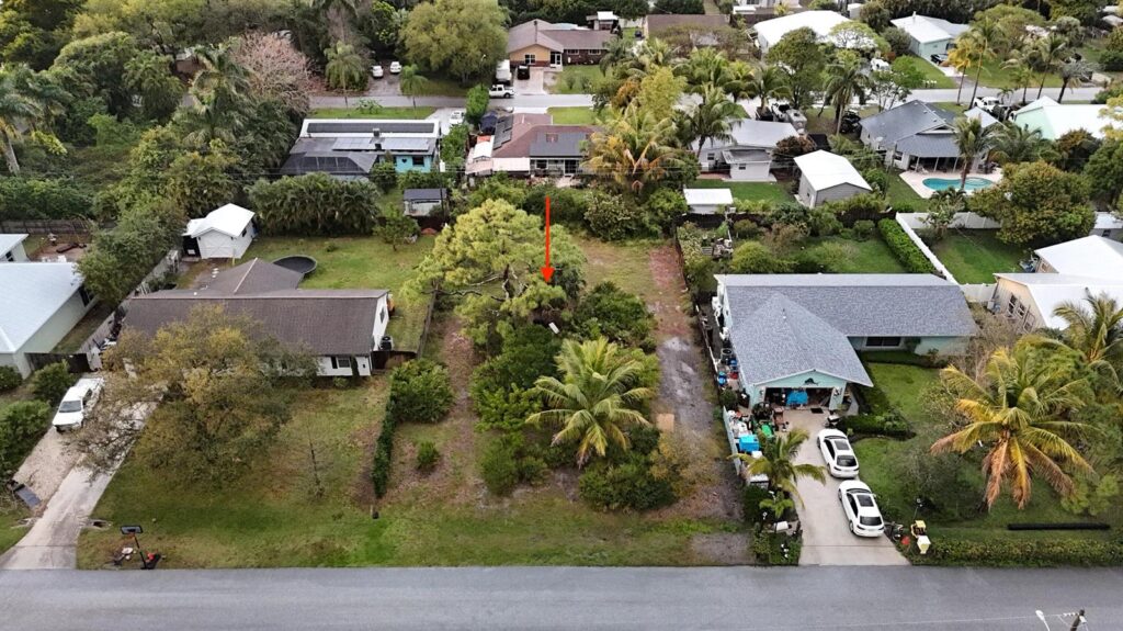 6483 SE Sylvan Place, Hobe Sound FL 33455