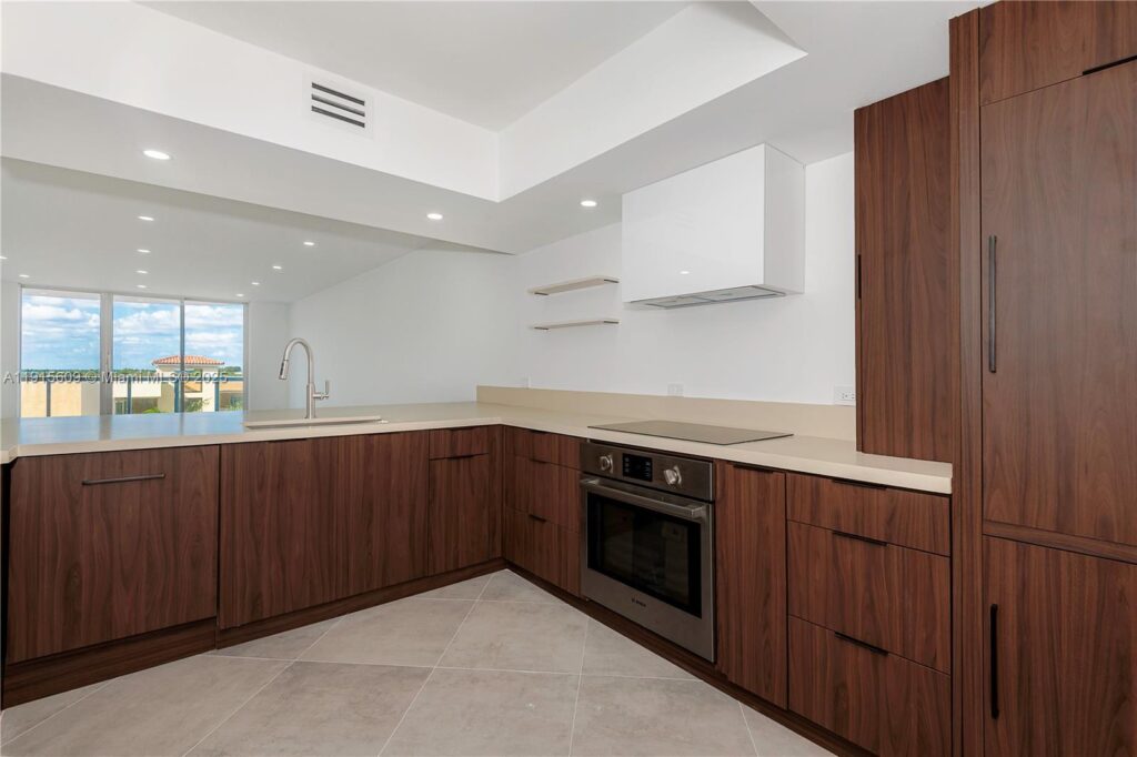 8855 Collins Ave # 6E, Surfside FL 33154